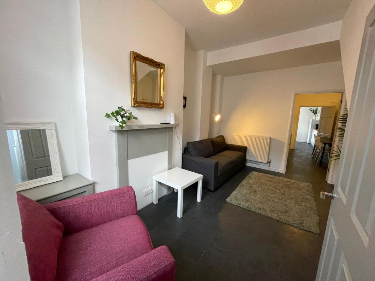 Perfect Home From Home In Stoke On Trent Etruria Exterior foto